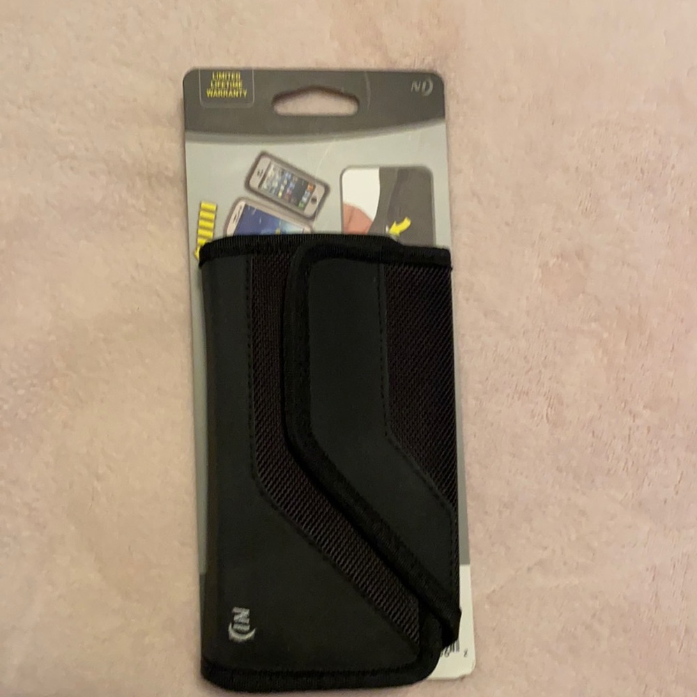 NWT Phone Clip Case